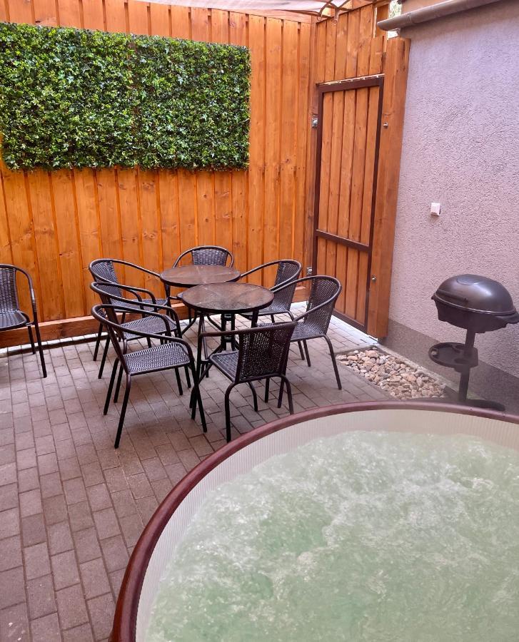 Arviz Apartman Szeged Extérieur photo